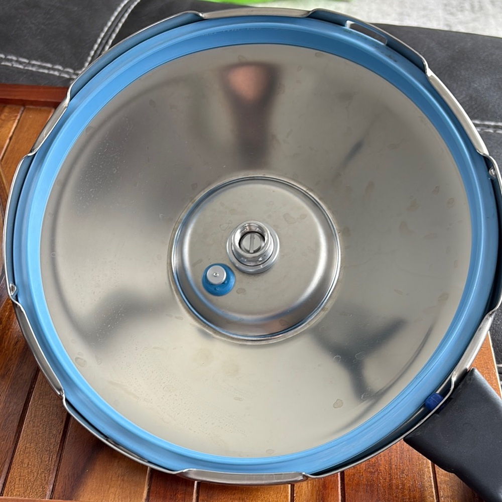 Kuhn Rikon Duromatic 5.0L Pressure Cooker - Picture 6 of 7